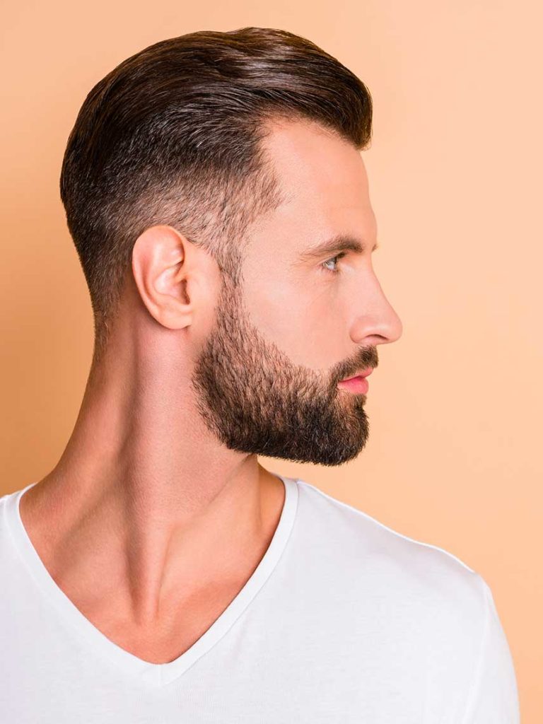 Hair vitality Laser est une procédure anti-chute de cheveux, fortifiant et redensifiant exclusive de la RIVIERACLINIC